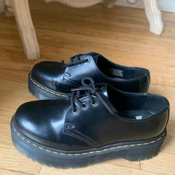 Women's Size 8 Dr. Martens - Platform 8053 - Picture 6 of 8